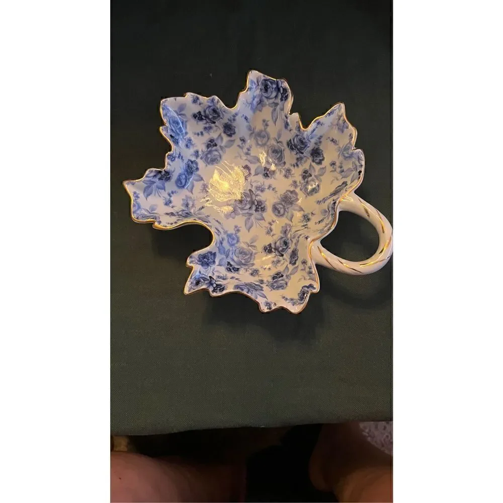 Vintage J. Godinger & Co Antique Reflections Leaf Shape Pickle Dish Blue Roses